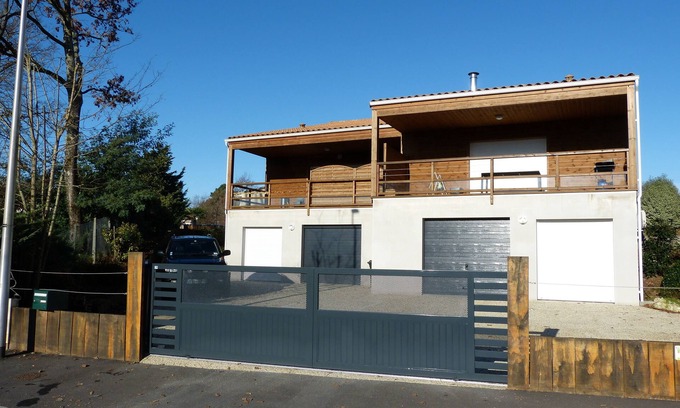 Les Mathes Villa | Experience MATHES la PALMYRE: Oceanfront, Pet-Friendly Retreat