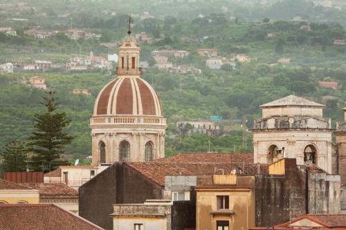 Coste Apartment | Pet-Friendly Apartments in Giarre, Italy for Families