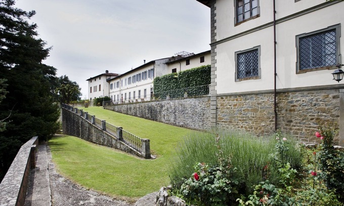 Cicogna Apartment | Relax in Matilde: Tuscan Villa with Pool and Park
