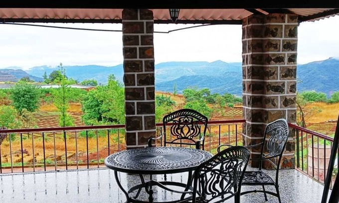 Mahabaleshwar Villa | Discover Matru Iccha Bunglow: Family-Friendly Getaway
