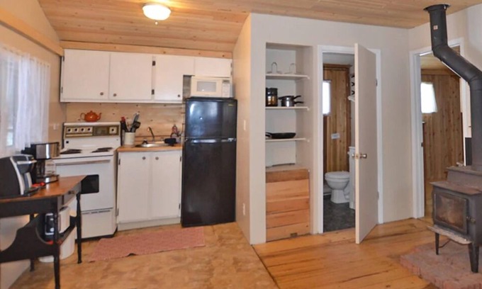 Papineau-Cameron Cottage | Explore Mattawa River Resort: Pet-Friendly Getaway Awaits