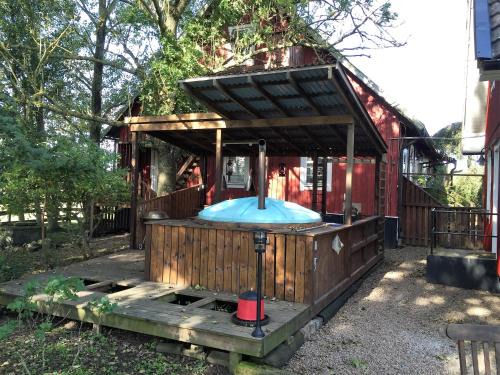 Klippan Bed & Breakfast | Pet-Friendly Mattisgården Bed & Breakfast for Every Traveler