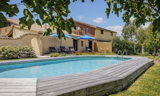 Armillac House | Scenic Holiday Home with Private Pool and Pet-Friendly Perks