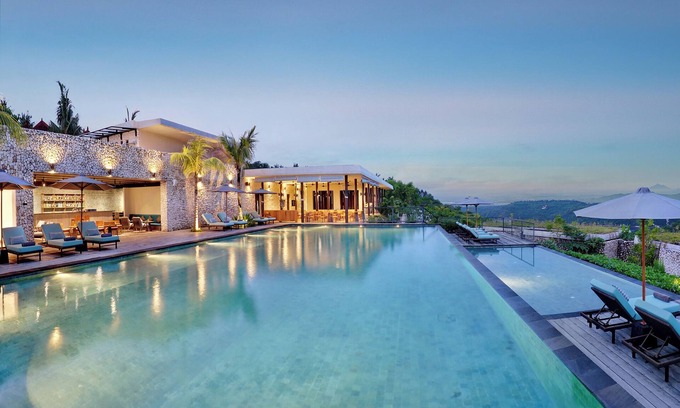 Penida Island Resort | Experience Maua Nusa Penida: 4-Star Bliss with Pool & Spa