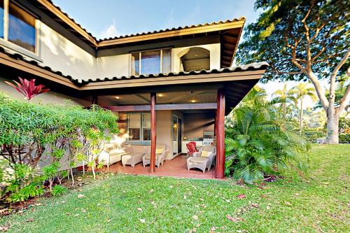 Kamuela Apartment | Experience the Mauna Lani Resort 1401: Family-Friendly Oasis