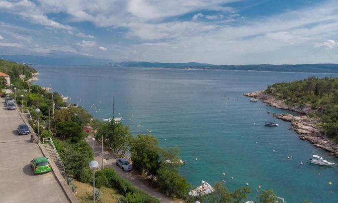 Klanfari Apartment | Oceanfront Getaway at Maurizius - Family Friendly Retreat