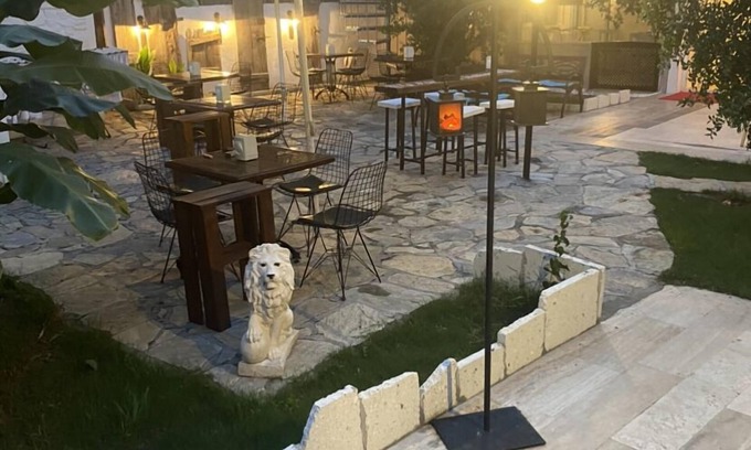 Cesme Apartment | Cozy Mavi Butik Apart: Oceanfront Oasis with Pet-Friendly Perks
