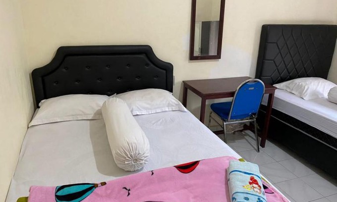 Bajawa House | Budget-Friendly Mawar Bed and Breakfast for Families