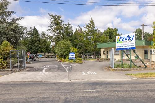 Masterton Other | Family-Friendly Mawley Holiday Park with Great Reviews