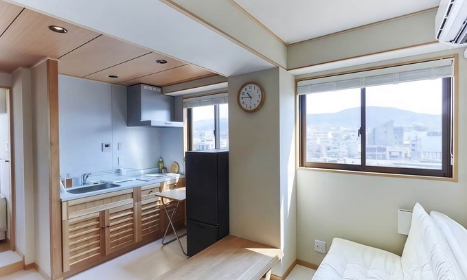 Kamininomiyacho Apartment | Newly Built Guesthouse with Kitchen & Child-Friendly Rooms