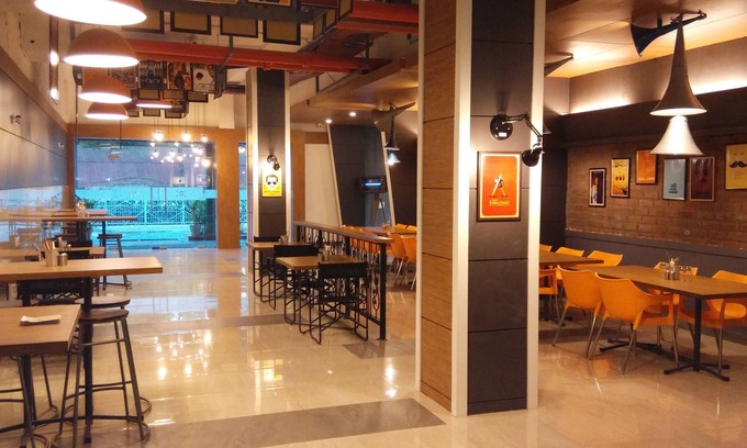 Jabalpur Hotel | Budget-Friendly Max Hotels Jabalpur with Family Amenities