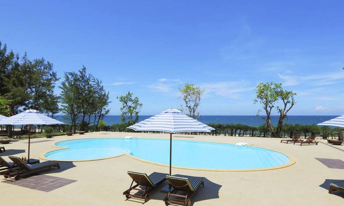 Phan Thiet Resort | Relax at Maxivic Beach Resort Phan Thiet with Ocean Views