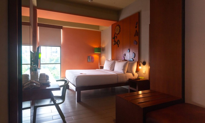 Kebon Sirih Hotel | Discover MaxOne Sabang Jakarta: Spa and Family-Friendly Stay