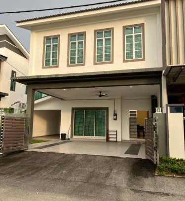Asam Kumbang Apartment | Exceptional Maxwell Merpati Taiping Homestay - Child Friendly