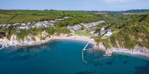 Millendreath Apartment | Oceanfront May View Apartment with Spectacular Sea Views