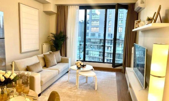 Basaksehir Apartment | Charming Maydan View Apartment - Family-Friendly Retreat