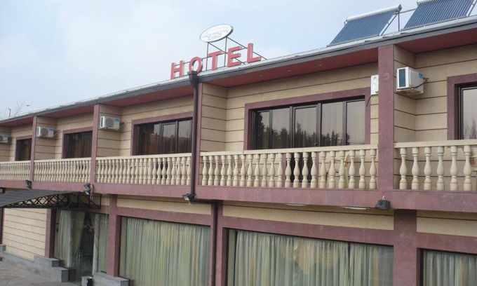 Kaputan Hotel | Discover Mayisyan Kamurj Hotel: Oceanfront Bliss Awaits