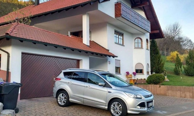 Gemarkung Oberdigisheim House | Inviting Mayntz´Albjuwel: Family-Friendly Holiday Retreat