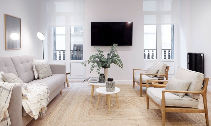 Old Town Apartment | Oceanfront Mayor Suite 1 with Pool & Spa by FeelFree Rentals