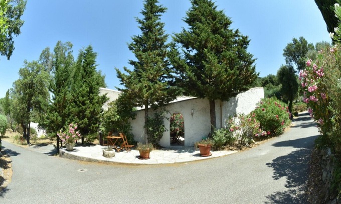 Plan-de-la-Tour House | Delight in MAZET LE REYTER: 10/10 Rated, Pet-Friendly Retreat