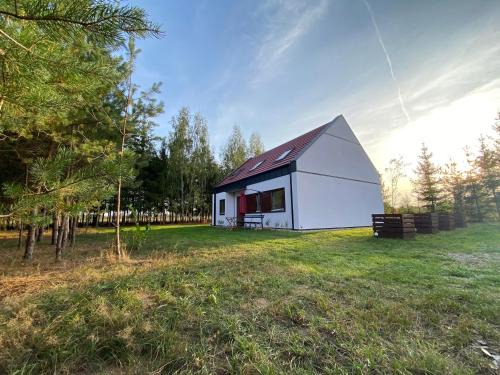 Gorlo Apartment | Eco-Friendly Retreat at Mazurskie Energie: Pet Friendly & Beachfront