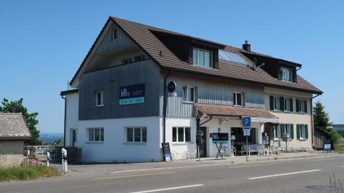 Altnau Hotel | Relax at MBar: Family-Friendly Stay with Delicious Dining