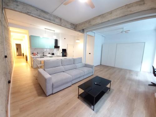Abando Apartment | Discover MBE Molto Bene Etxea: Family-Friendly Getaway