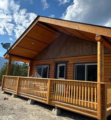 Gardiner House | Family-Friendly McDonald Cabin #2 Near Yellowstone Park
