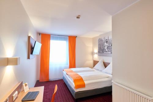 Heyden Hotel | Pet-Friendly McDreams Hotel Mönchengladbach with Great Reviews
