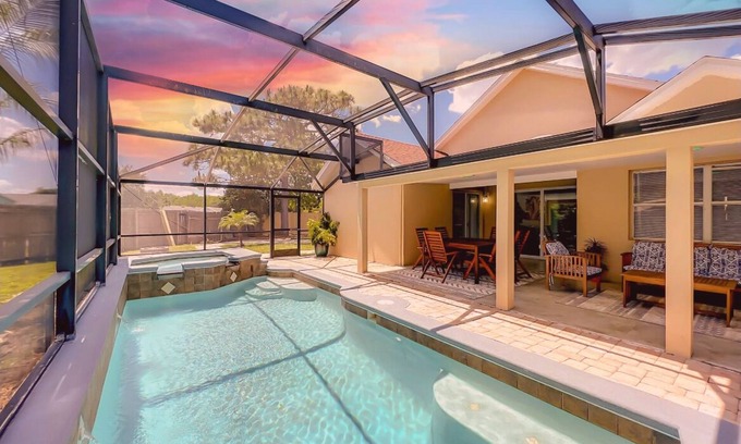 Union Park House | Enjoy a Family-Friendly Retreat at MCM Blend Pool Home