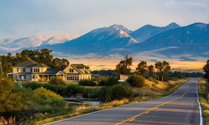Livingston House | Unforgettable McNivens Rest with Breathtaking Mountain Views