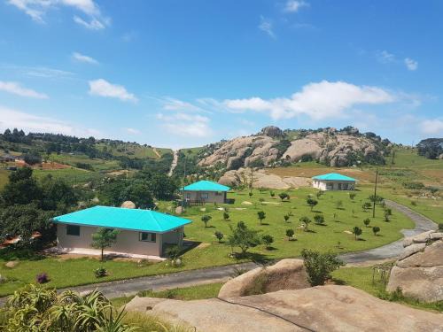 Lobamba Apartment | Discover Mdzimba Mountain Lodge: Family-Friendly Escape