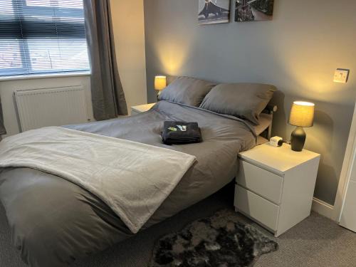 Avonmouth House | Cozy Meadow Street Rooms with Kitchen & Great Reviews