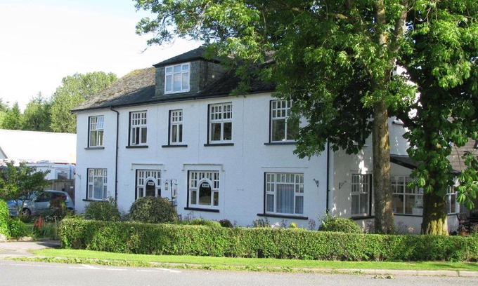 Ings House | Pet-Friendly Meadowcroft Guest House with 9.3/10 Rating