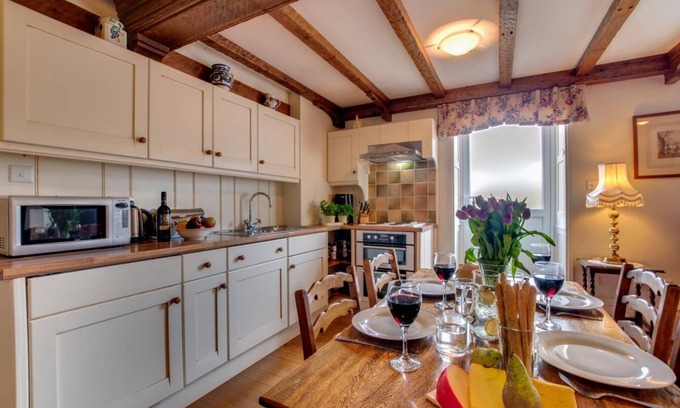 Pickering Cottage | Cozy Meadows Edge Cottage: Dog-Friendly with Fishing Access