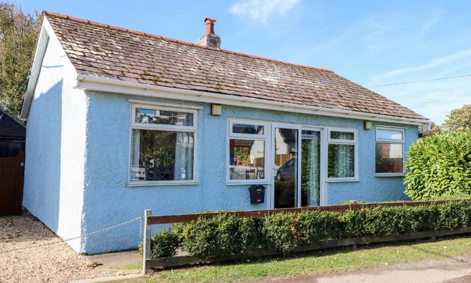 Anderby Creek House | Meadowsweet: 4-Star Haven for Families and Pets