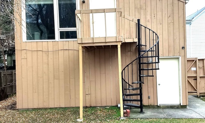 Mechanicsburg Apartment | Private Mechanicsburg Tarzan Hut: Comfort for 1-2 Guests