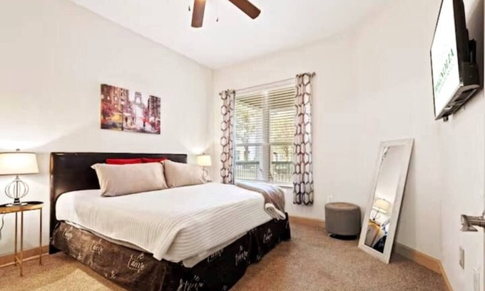 Astrodome Apartment | Comfortable Apartment Near NRG Stadium with EV Charger