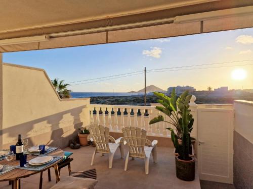 Arenas del Mar House | Oceanfront Allwaves Holiday Home with Pool & Pet-Friendly