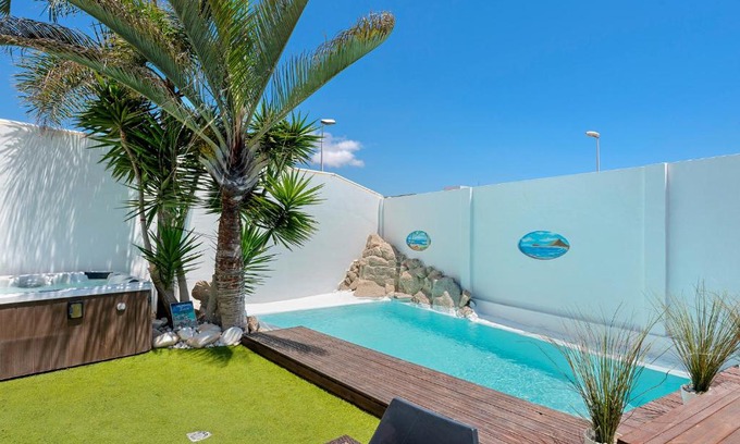 Arenas del Mar Villa | Medano4You: Oceanfront Holiday Home with Pool & Hot Tub
