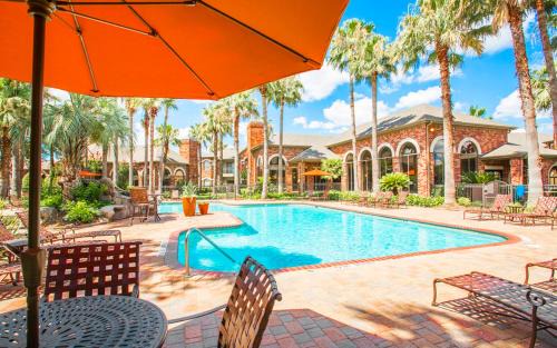 Astrodome Apartment | MedCenter Luxe Suites - Upscale Vacation Apartments Near Houston Medical Center
