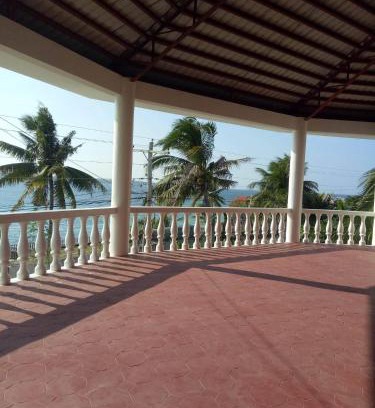 Medellin Bed & Breakfast | Oceanfront Relaxation at Medellin Seaview Inn