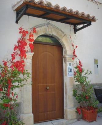 Pacentro Bed & Breakfast | Charming Stay in Medieval Village of Pacentro, Pet Friendly