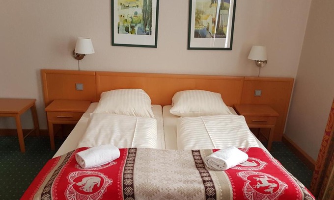 Bergedorf Hotel | Budget-Friendly Mediterran with Breakfast & Family Amenities