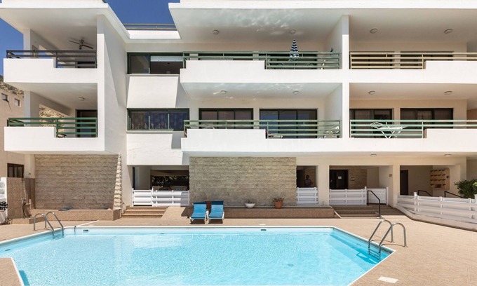Oroklini Apartment | Cozy Mediterranean Dream Apartment with Pool & Family Amenities