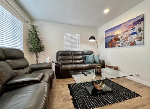Palo Verde House | Ultimate Mediterranean Getaway: Pet & Child Friendly Stay