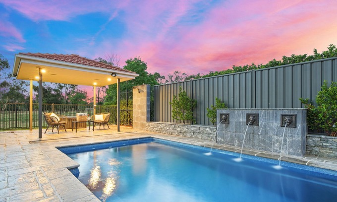 Dubbo House | Mediterranean Retreat | Pool, Golf Views, Near Zoo