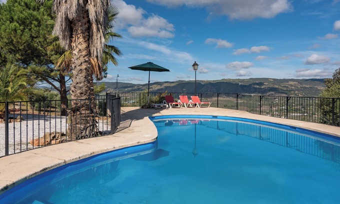 Ronda House | Elegant Mediterranean Villa "Palladio" with Pool & Views