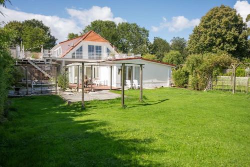 Wangerland Apartment | Beautiful Meer Weiss: Oceanfront Haven with 10/10 Reviews