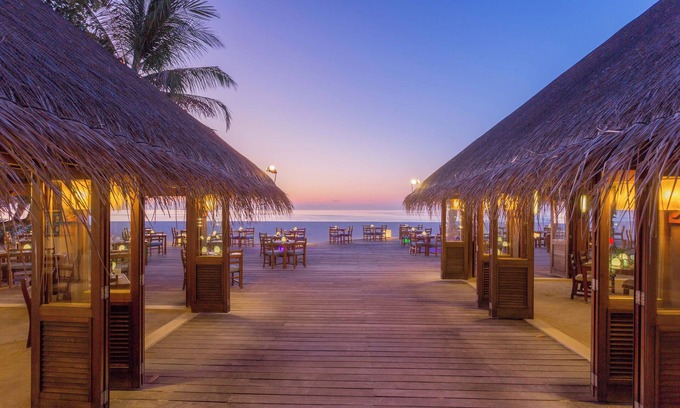Meerufenfushi Resort | Discover Meeru Maldives Resort Island: Family-Friendly Escape